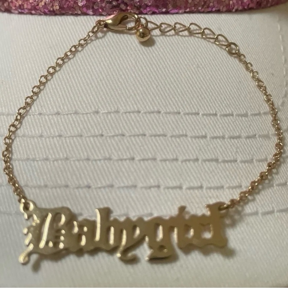NWOT BABYGIRL Gold Nameplate Bracelet